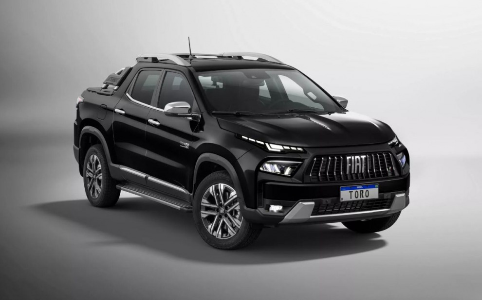 Компактный пикап FIAT использует дизайн в стиле Maserati