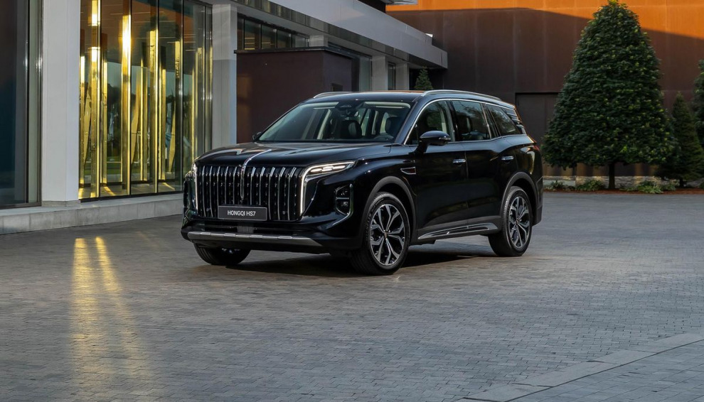 Новый HONGQI HS7. Китайцы играют по-крупному
