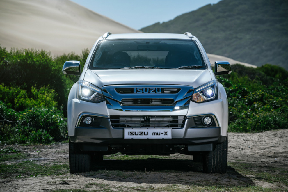 В России хотят продавать японский внедорожник Isuzu MU-X