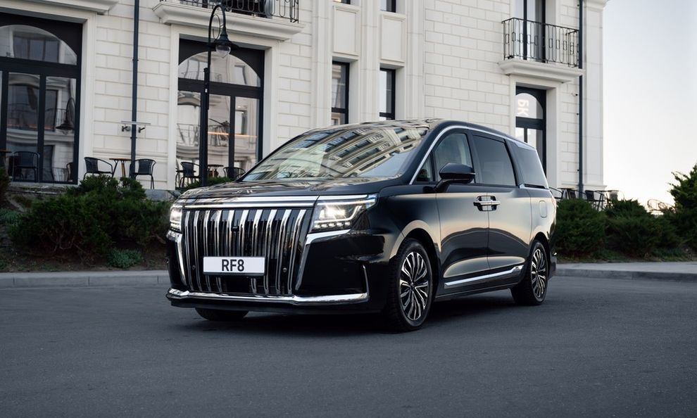 JAC RF8: большой минивэн приехал в РФ вопреки скептикам