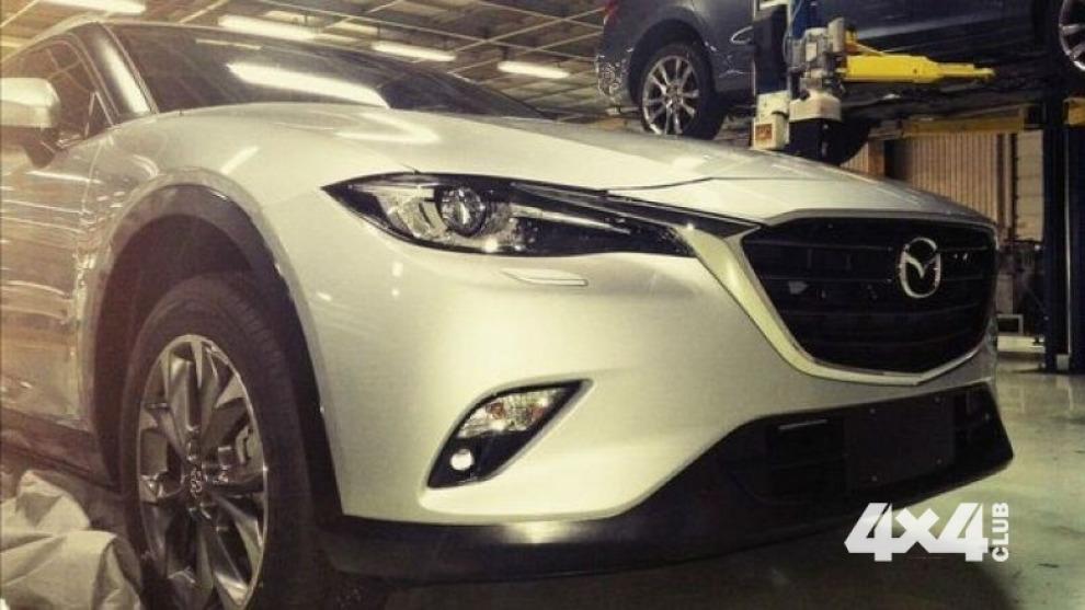 Mazda CX-4 сфотографировали без камуфляжа