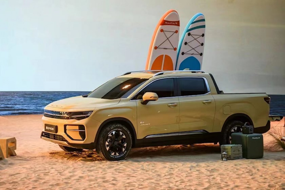 Geely выпустит электрический пикап раньше Tesla