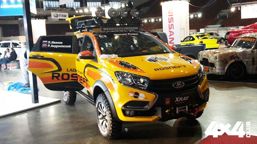 Lada XRay превратили во внедорожник с лебедкой