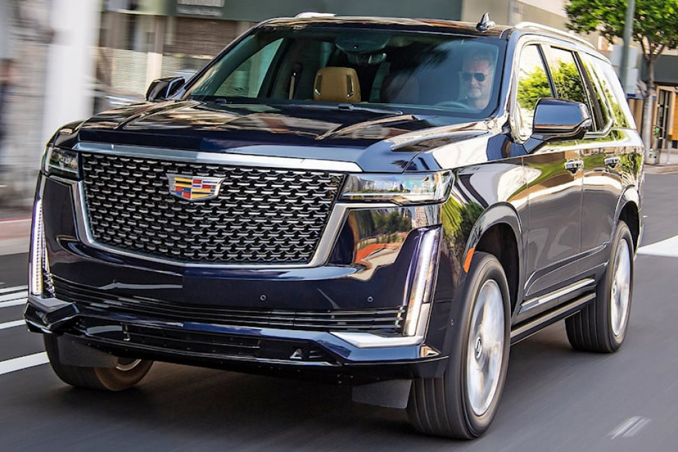 Американские продажи полноразмерных внедорожников. Cadillac Escalade уничтожает конкурентов