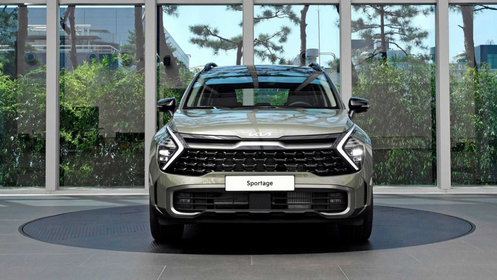 Опубликованы первые живые фото новейшего Kia Sportage