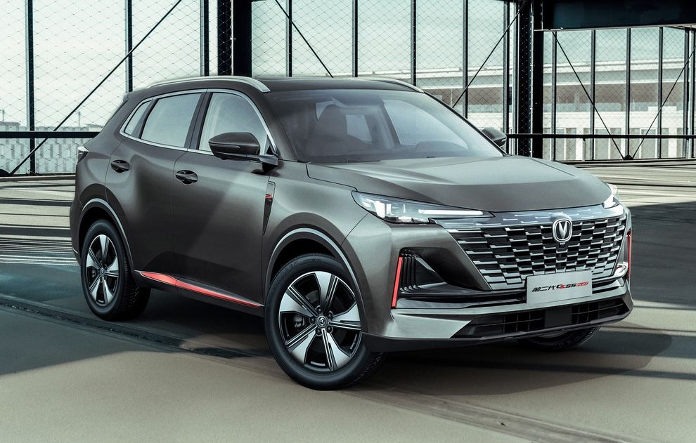 CHANGAN CS55 PLUS: Паркуется плохо, зато едет превосходно 