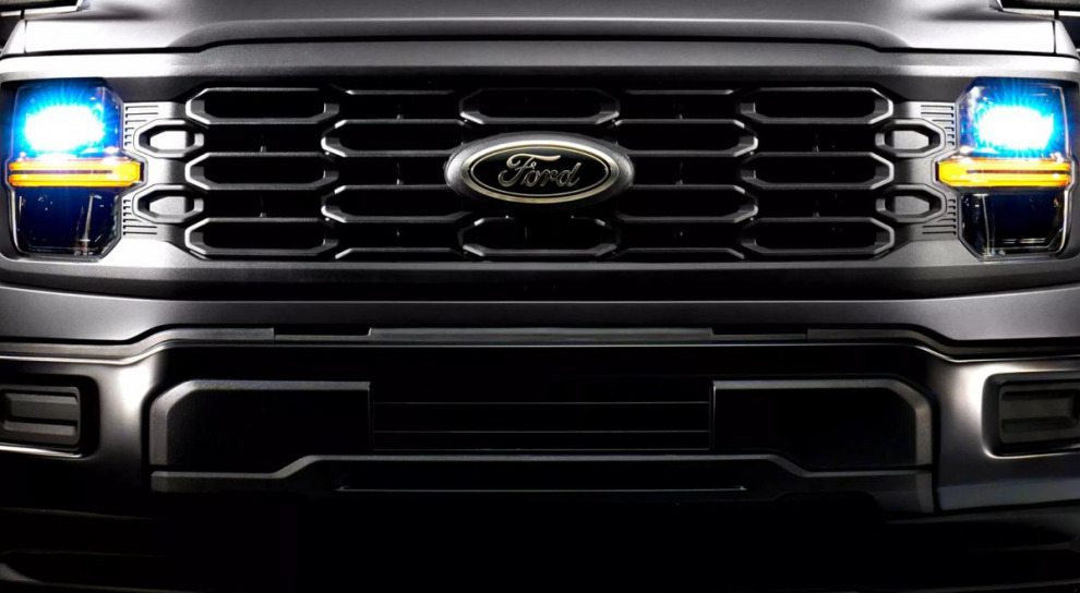 Владельцы утверждают, что фордовский V8 расходует масло быстрее, чем бензин