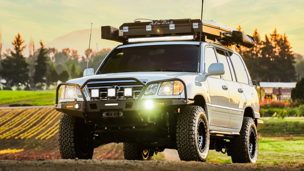 В США продают необычный Lexus LX470