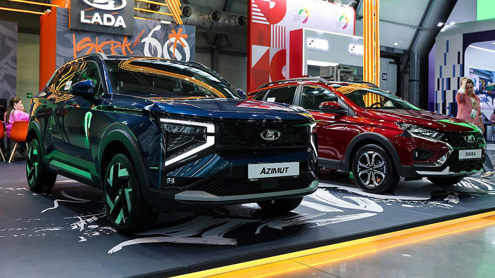 Кроссовер LADA Azimut встанет на конвейер 25 сентября