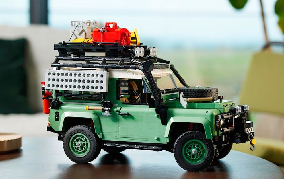 К 75-летию Land Rover LEGO выпустит экспедиционный Defender 90