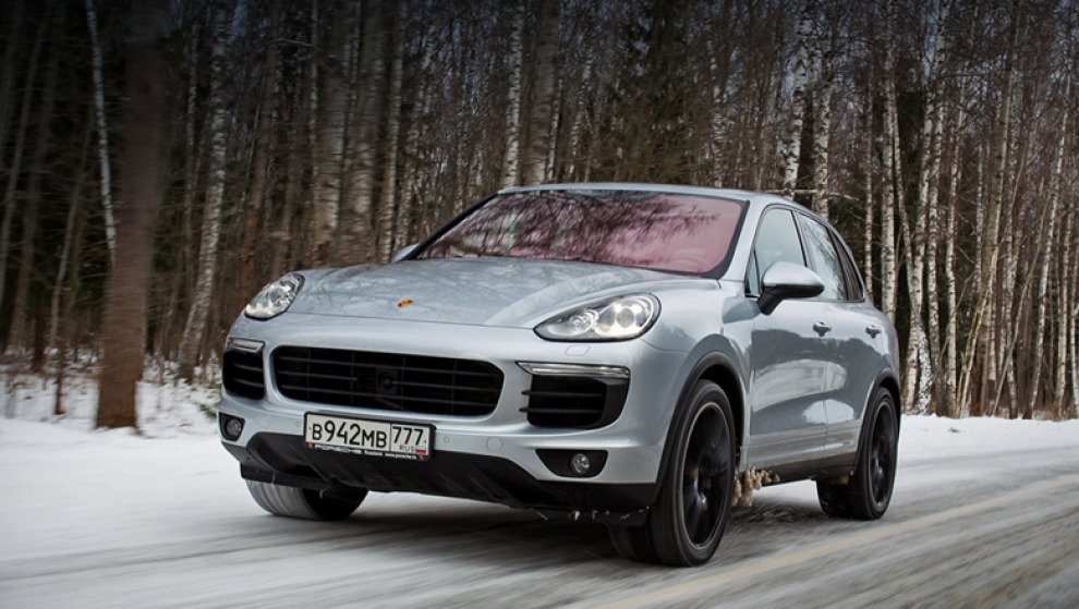 Уточнён российский отзыв кроссоверов Porsche Cayenne