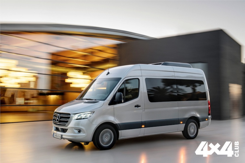 Новый Mercedes-Benz Sprinter: Дизель V6, полный привод и автомат с 9 ступенями