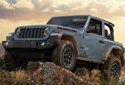 Jeep Wrangler теряет двери. Японцы остаются без короткой версии