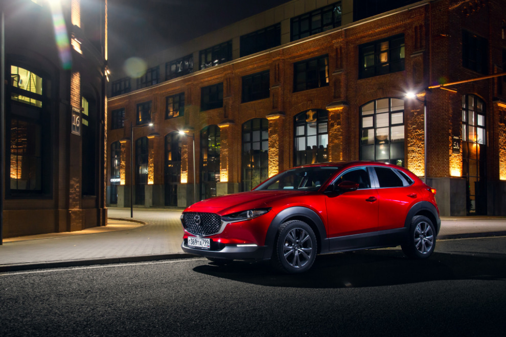 Mazda начинает продажи кроссовера CX-30