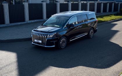 Дмитрий Леонтьев: JAC RF8 – бюджетный наследник Toyota Alphard
