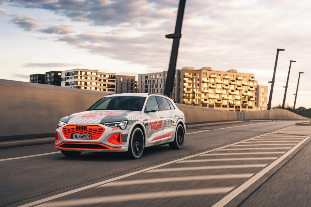 Прототип Audi e-Tron представлен как анонс предстоящего фейслифта