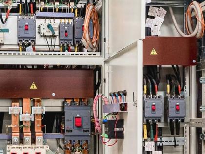 Освещение подъездов и придомовой территории: решения для ЖКХ