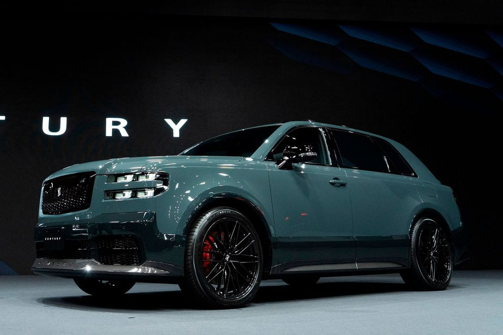 Toyota Century SUV представлен как конкурент Rolls-Royce Cullinan и Bentley Bentayga