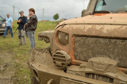 Премия «Внедорожник года» измазала грязью лучших журналистов