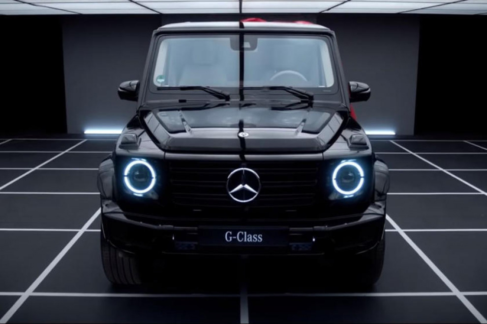 Последний рекламный ролик Mercedes G-Wagen доказывает, что даже у немцев есть чувство юмора