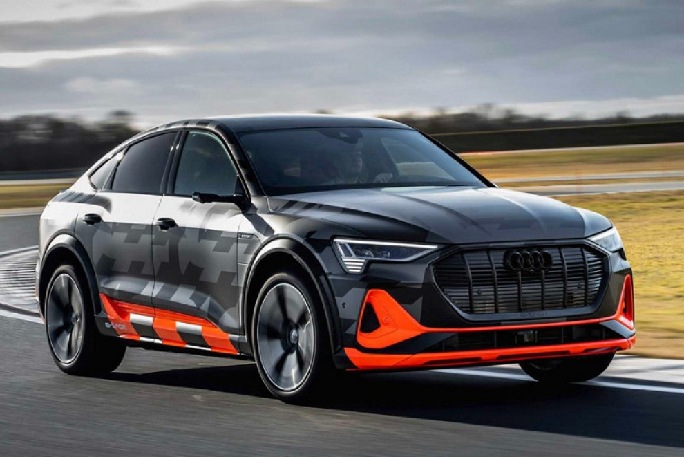 Audi готовит «злую» версию кроссовера e-tron