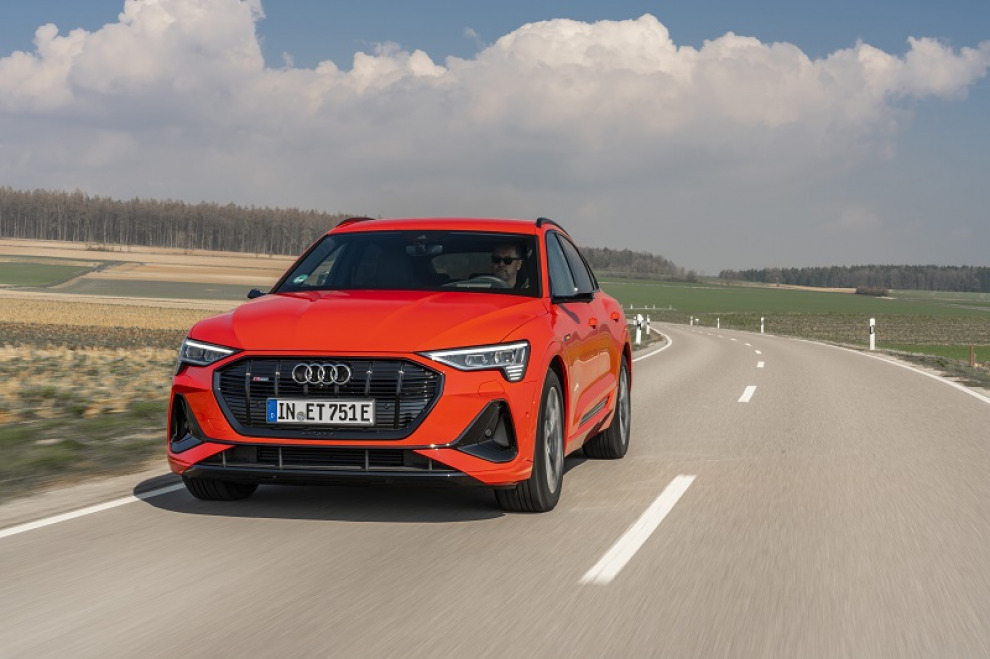 Audi e-tron Sportback: электрокроссовер привезли в Россию