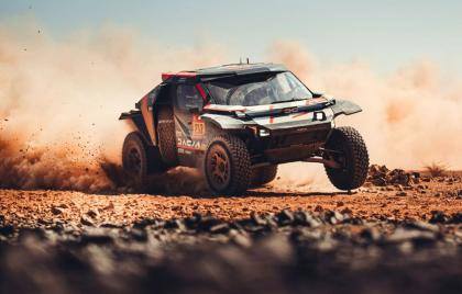 Проверено «Дакаром». Как Dacia и Land Rover перевернули мир ралли-рейдов