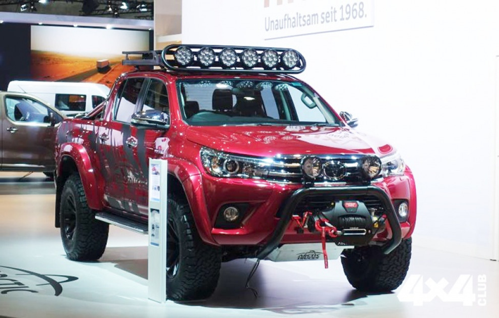 Премьера Toyota Hilux Artic Trucks AT35 нового поколения