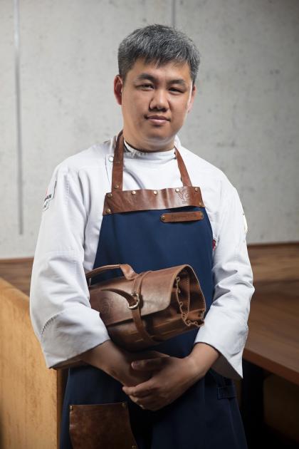 Изысканная кулинария путешественника. Чиабатта с соусом песто и овощами гриль