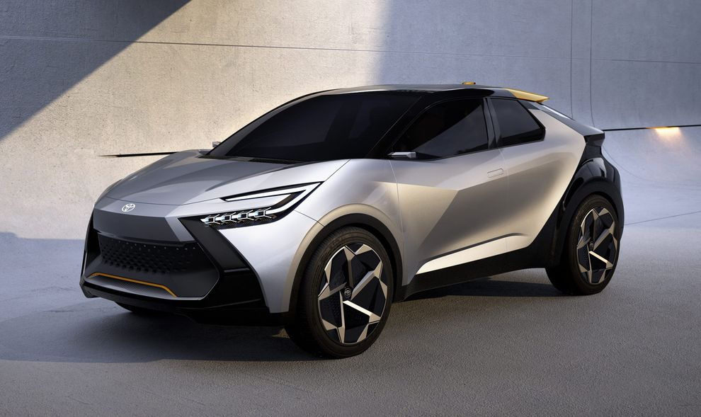 Toyota показала как будет выглядеть новое поколение C-HR