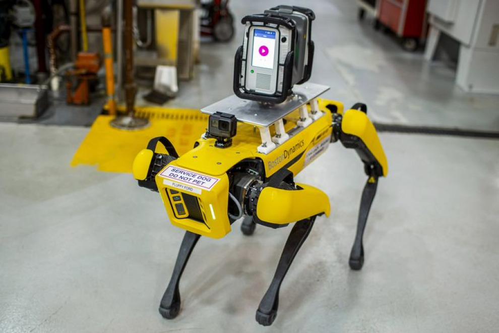 Для сканирования своего завода, Ford использует ужасающих роботов-собак