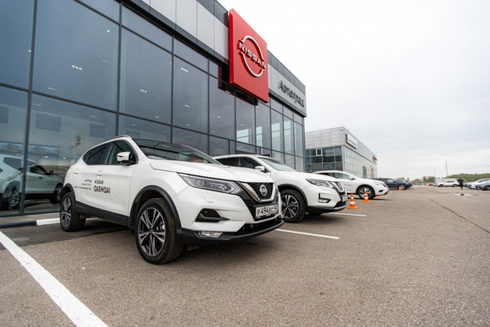 Nissan открыл дилерский центр в новой концепции