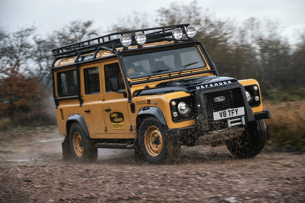 Классический Land Rover Defender возвращается в экспедиционном варианте