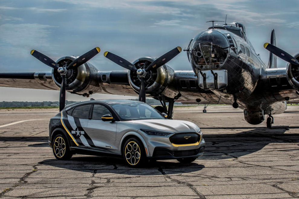 Ford представил Mustang Mach-E, посвящённый женщинам-пилотам Второй мировой