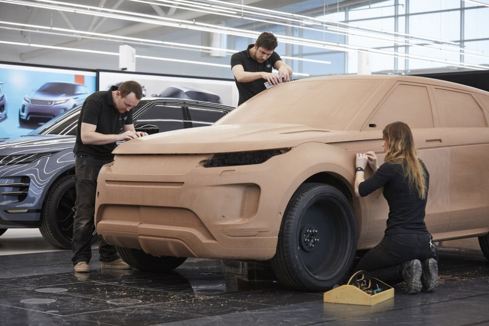 Почему в цифровом мире автопроизводители продолжают делать глиняные модели?