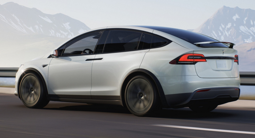 За пять лет немецкий владелец Tesla Model X проехал 322 тысячи километров. И вот, что с ней произошло