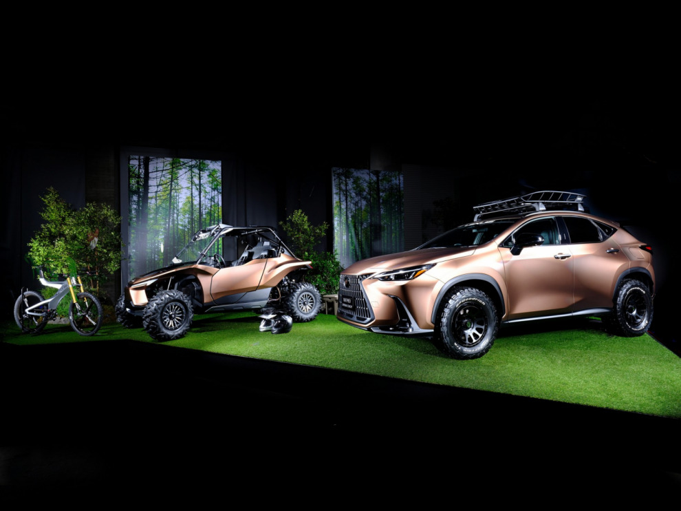 На автосалоне в Токио Lexus представляет внедорожные концепты NX PHEV и ROV