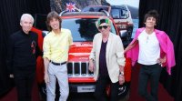 Jeep Renegade с автографами The Rolling Stones